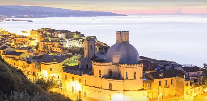 Immagini, suoni e colori per raccontare le suggestioni mediterranee di Pizzo -VIDEO