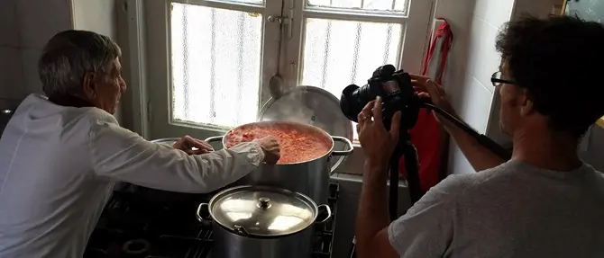 Catanzaro, la troupe televisiva di “4 Ristoranti” in città