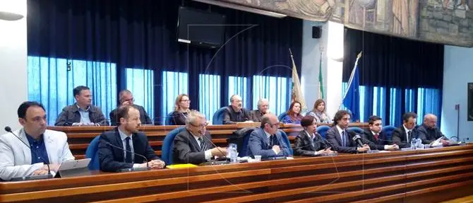 Catanzaro, via alla campagna elettorale del M5s. Granato: «Il vero cambiamento siamo noi»