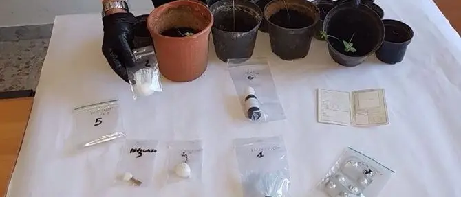 Sorpreso con cocaina ed eroina, un arresto nel Catanzarese (Foto)