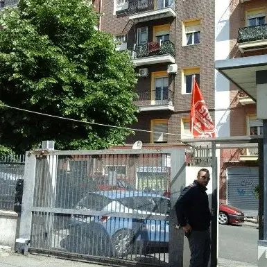 Cosenza, all'alba scatterà lo sgombero del palazzo Aterp di via Savoia