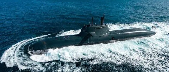 Sommergibile militare urta mercantile nel golfo di Squillace, nessun ferito