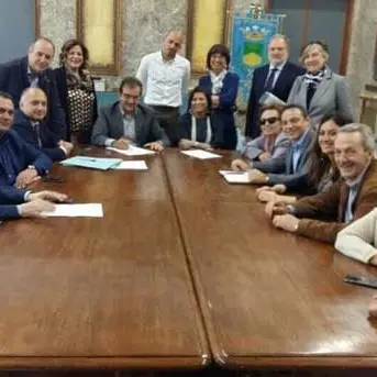 Alternativa Popolare sulla fusione di Cosenza e Rende: «Solo aria fritta»