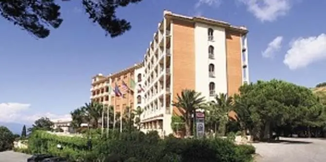 Acquisto dell’Hotel 501 di Vibo: decaduta l’aggiudicazione all’asta