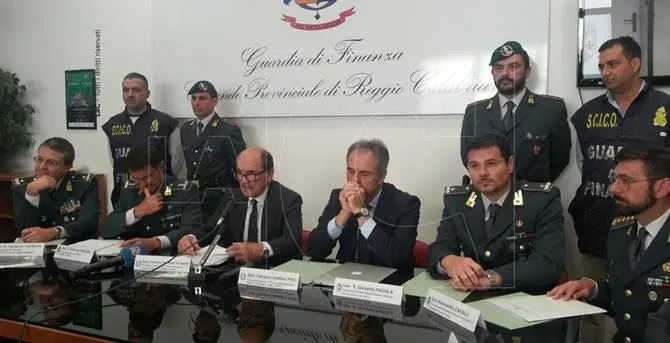 ‘Ndrangheta, sigilli all’impero dell’imprenditore vibonese Angelo Restuccia (VIDEO)