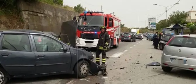 Incidente a Catanzaro, coinvolte tre auto