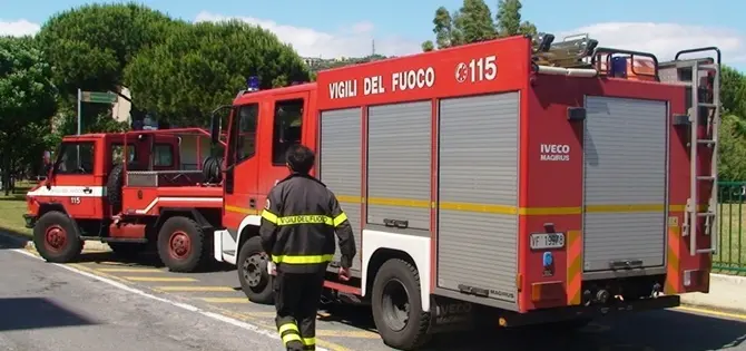 Praia a Mare, attentato incendiario ai danni di uno stabilimento balneare