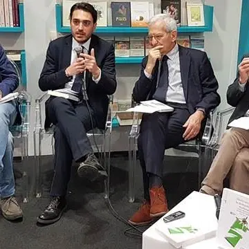 “La democrazia mafiosa”, il libro del sociologo Claudio Cavaliere presentato a Torino