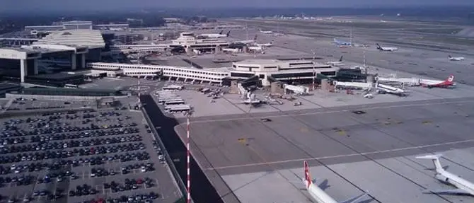 Arrestato a Malpensa su mandato Usa un turista cinese per spionaggio