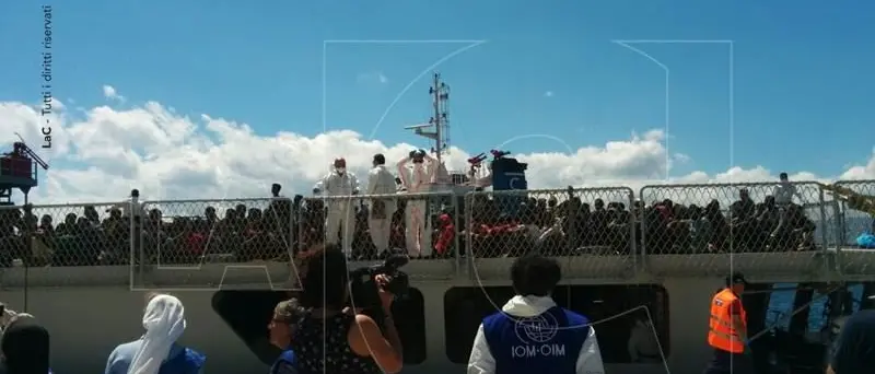 Ondata di sbarchi in Calabria: approdate quattro navi con oltre 1600 migranti