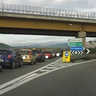 Catanzaro, chiusa la rampa della statale 106 a Germaneto in direzione Taranto