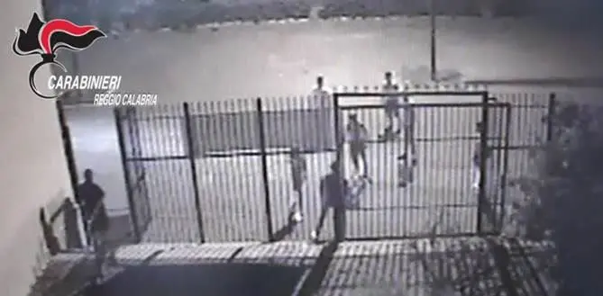 Aggressione parroco a Reggio, 4 giovani ai domiciliari (VIDEO-FOTO-NOMI)