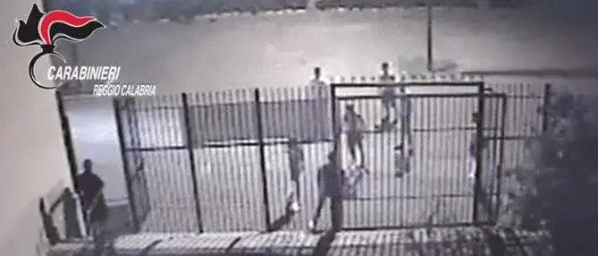 Aggressione parroco a Reggio, 4 giovani ai domiciliari (VIDEO-FOTO-NOMI)