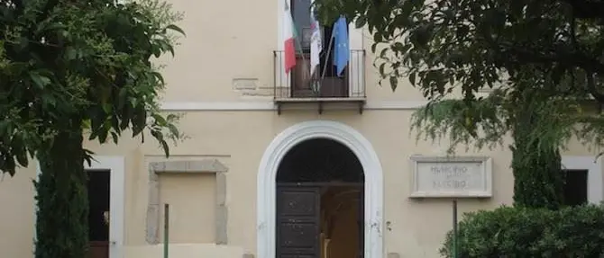 San Lucido, si dimette il sindaco Pizzuto