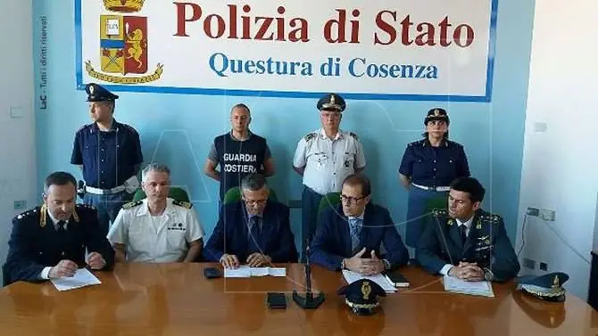 Sbarco migranti a Corigliano: arrestati i 3 presunti scafisti