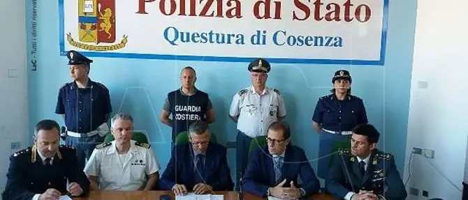 Sbarco migranti a Corigliano: arrestati i 3 presunti scafisti