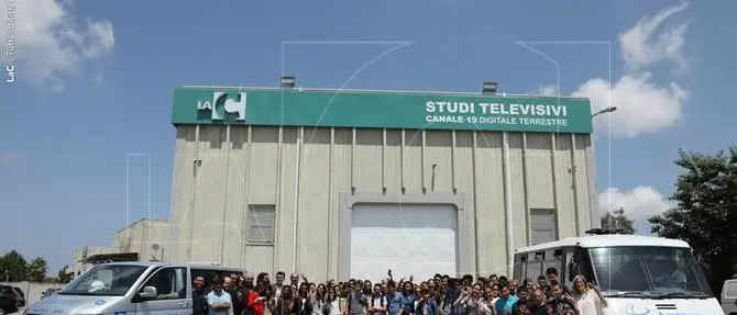 A scuola con LaC Tv. Porte aperte per 70 ragazzi del Vibonese (FOTO-VIDEO)