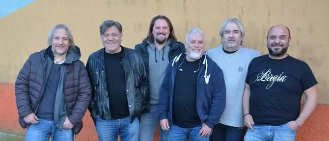 Summer Arena, a Soverato apertura con I Nomadi