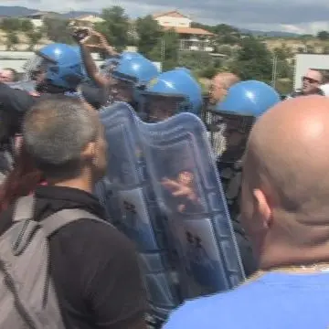 Marco Minniti all'Unical, contestazioni e cariche della polizia (FOTO-VIDEO)