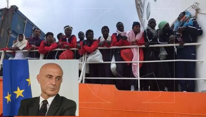 Emergenza migranti, Minniti: «Limite raggiunto, l'Ue faccia sul serio»