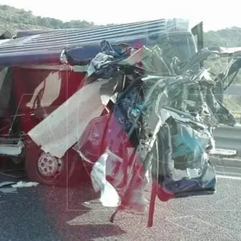 Grave incidente sulla Jonio-Tirreno nel Reggino, deceduto 43enne