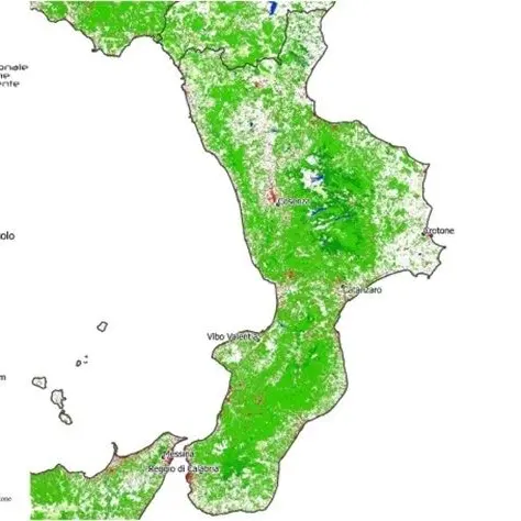 Calabria, divorato un chilometro e mezzo di suolo nell’ultimo biennio