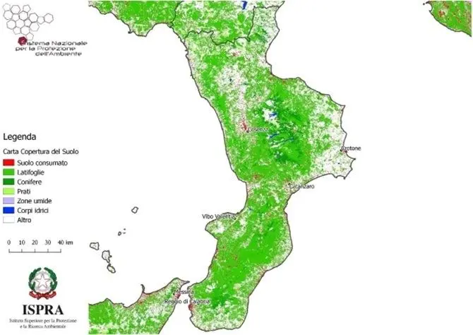 Calabria, divorato un chilometro e mezzo di suolo nell’ultimo biennio