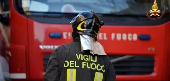 Uil: «Pollino in fiamme, necessari più uomini»