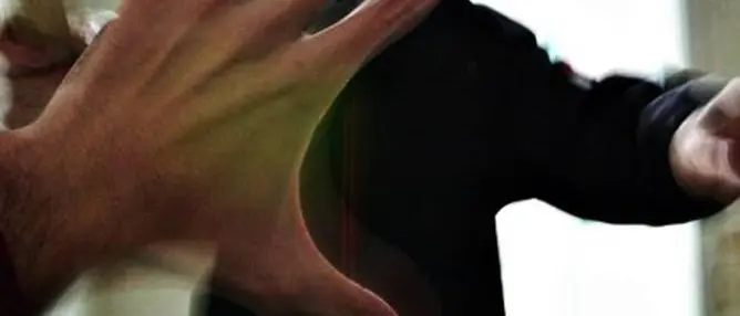 Tenta di uccidere il rivale dopo la lite, 34enne arrestato dai carabinieri