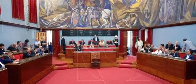 Consiglio a Catanzaro, salta ancora l’elezione del presidente