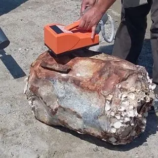 Catanzaro, allarme per un fusto rivenuto sulla spiaggia di Sellia Marina