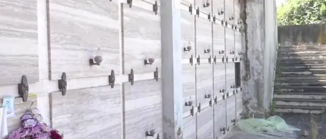 Migranti tumulati senza bara al cimitero di Bivona