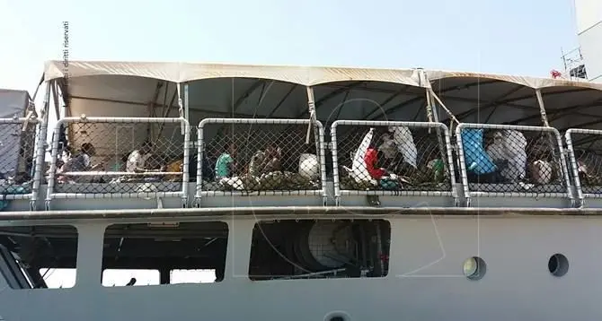 Sbarchi a Corigliano, fermati tre presunti scafisti
