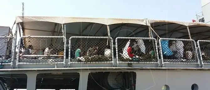 Sbarchi a Corigliano, fermati tre presunti scafisti