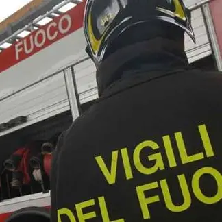 Incendio in centro a Vibo Valentia, evacuate abitazioni (VIDEO)