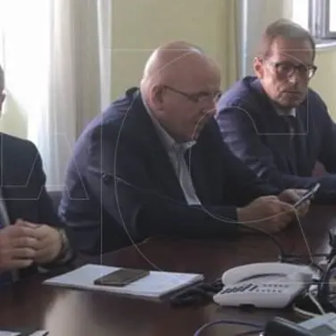 Emergenza incendi, riunione in Prefettura a Cosenza con il presidente Oliverio