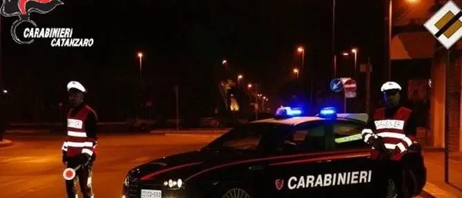 Furto in un supermercato, arrestati marito e moglie a Botricello