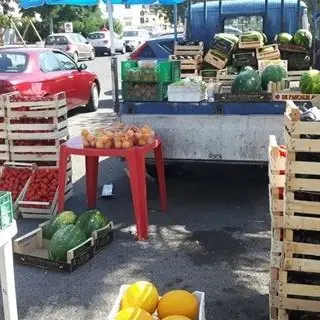 Catanzaro, sequestri e multe nel mercato rionale di Lido (FOTO)