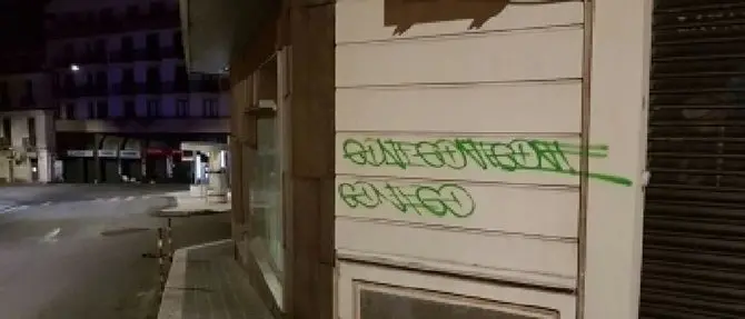 Catanzaro, dipingevano un muro di piazza Stocco: denunciati due writers