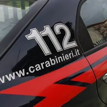 Aggredisce la compagna di un commerciante, un arresto a Reggio