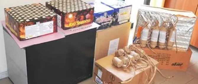 Crotone, scoperto deposito illegale di materiale esplodente
