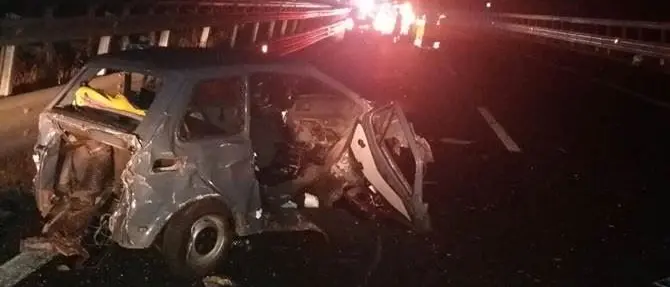 Grave incidente lungo l’A2: coinvolte cinque persone