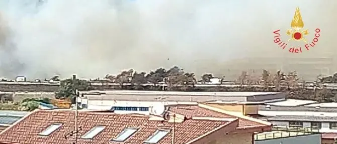 Catanzaro, incendio sulla Statale 280: interrotta la circolazione