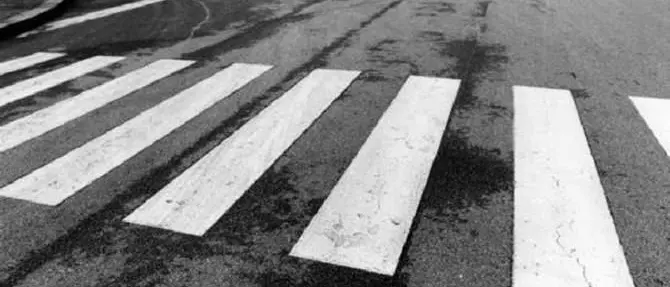 Lite pedone-automobilista, a Botricello i funerali del ferroviere