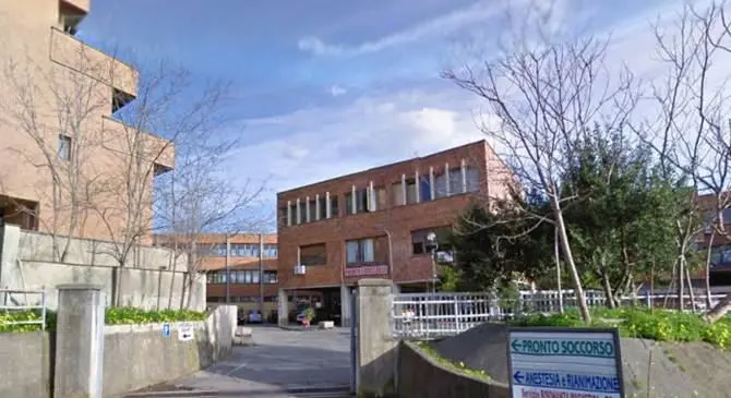 Ferie, maternità e malattia dietro la chiusura del pronto soccorso ginecologico di Cetraro