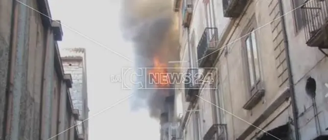 Incendio a Cosenza, vertice provinciale per i democrat
