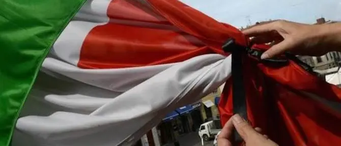 Incendio Cosenza, lutto cittadino