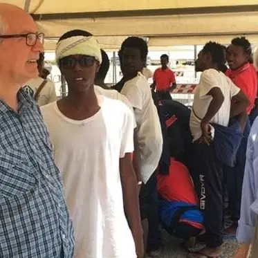 Persero i figli in un naufragio, dieci migranti lasciano la Calabria