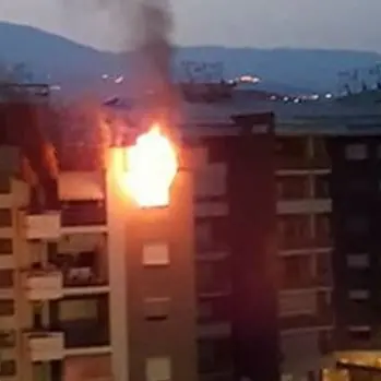 Cosenza, ancora un altro appartamento in fiamme