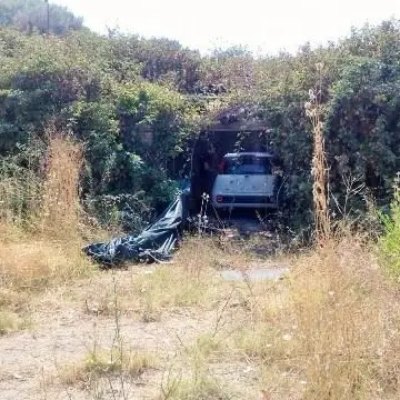 Cosenza, covo per auto rubate scoperto dalla polizia
